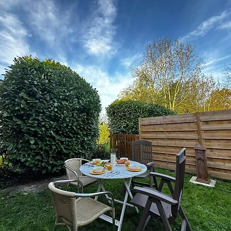 La Maisonnette - 2 Chambres, Parking, Jardinet & Calme * Tournai
