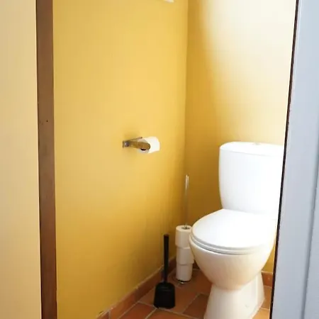 La Maisonnette - 2 Chambres, Parking, Jardinet & Calme * Tournai