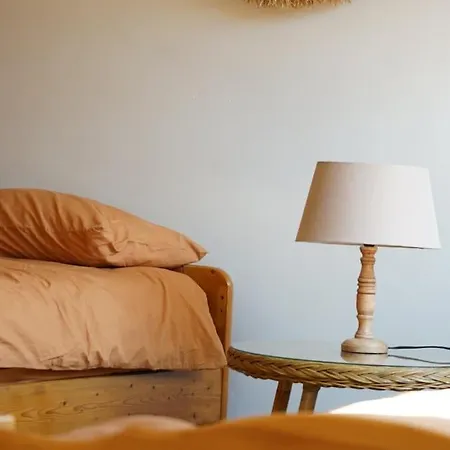 La Maisonnette - 2 Chambres, Parking, Jardinet & Calme Дом отдыха