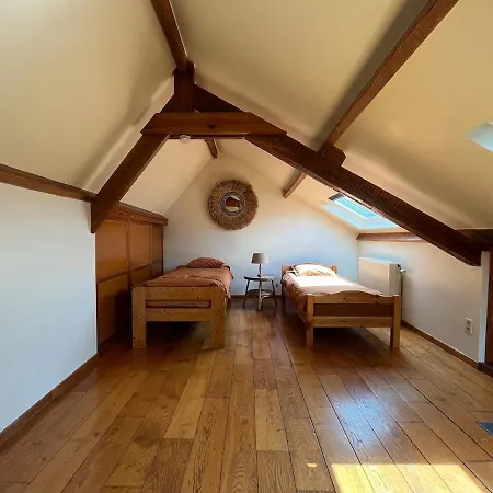 La Maisonnette - 2 Chambres, Parking, Jardinet & Calme