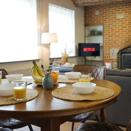 La Maisonnette - 2 Chambres, Parking, Jardinet & Calme Tournai