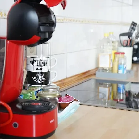 La Maisonnette - 2 Chambres, Parking, Jardinet & Calme