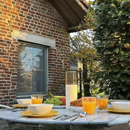 La Maisonnette - 2 Chambres, Parking, Jardinet & Calme *