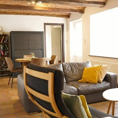 La Maisonnette - 2 Chambres, Parking, Jardinet & Calme 別荘 トゥルネー